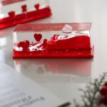 قلب معلق شناور قرمز