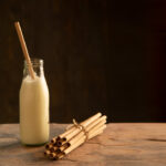 نی بامبو ۱۰ عددی ساخته‌شده از چوب طبیعی بامبو، قابل شستشو و بادوام – مناسب برای نوشیدنی‌های سرد و گرم، سازگار با محیط‌زیست و دارای بسته‌بندی ۱۰ عددی.