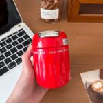 مینی ماگ HScup اورجینال در 5 رنگ با درب فلزی و طراحی لبی آسان‌نوش، مناسب نوشیدنی‌های گرم و سرد – فروشگاه نلیکو